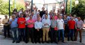 Los alcaldes, pedáneos, portavoces y concejales asistentes a la cumbre de La Bañeza.